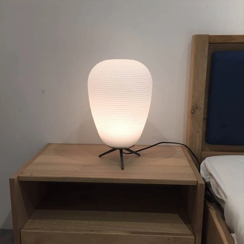 Nordic Contracted Screw Glass Table Lamp Contemporary Bedroom Creative Decorative Study Home Hotel Bedside Led E27 Desk Lamp (9)