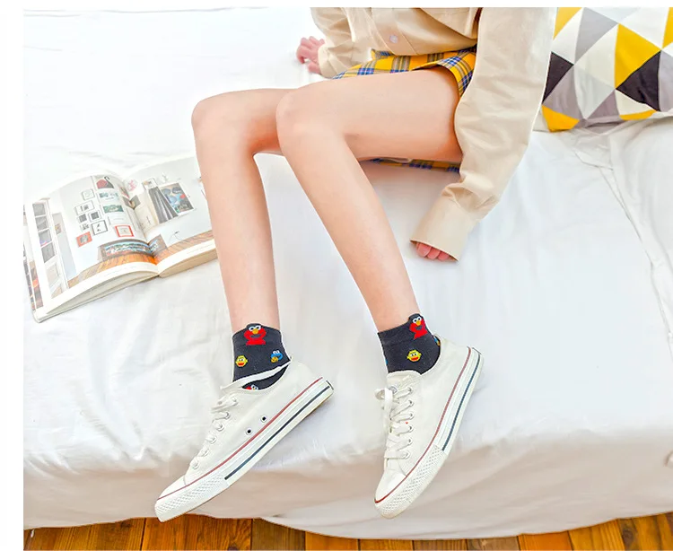 Модные Женские однотонные хлопковые короткие носки для отдыха, хлопковые носки, короткие носки с мультяшной головой, короткие носки средней длины, чулочно-носочные изделия