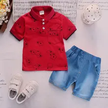 Новинка года; комплект одежды с короткими рукавами для мальчиков; хлопковая Футболка с отворотом и принтом для мальчиков+ брюки; комплект детской одежды из 2 предметов