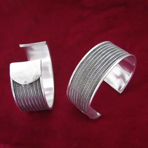 

Personality jewelry handmade Miao Silver wide and fine braided bracelet 1piece