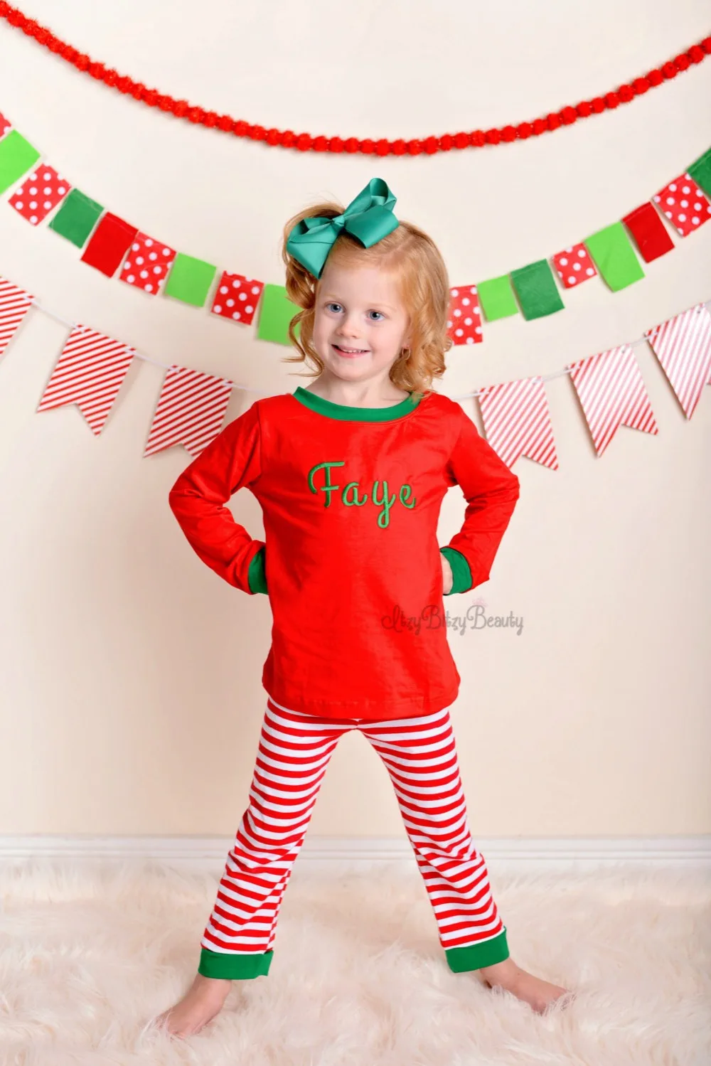 Matching kids christmas outfits Built for fun and crafted for comfort, Hanna’s matching family outfits bring the whole gang together. Perfect for playing, sleeping, celebrating and silly times, we’ve got matching family clothing great for any occasion. Holiday, everyday and special occasions alike, all of our clothing .