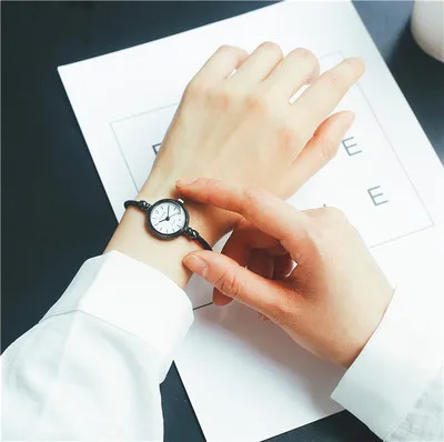 

Fashion Korean trend watch ladies students simple casual atmosphere men's watch couple watches 2018 new