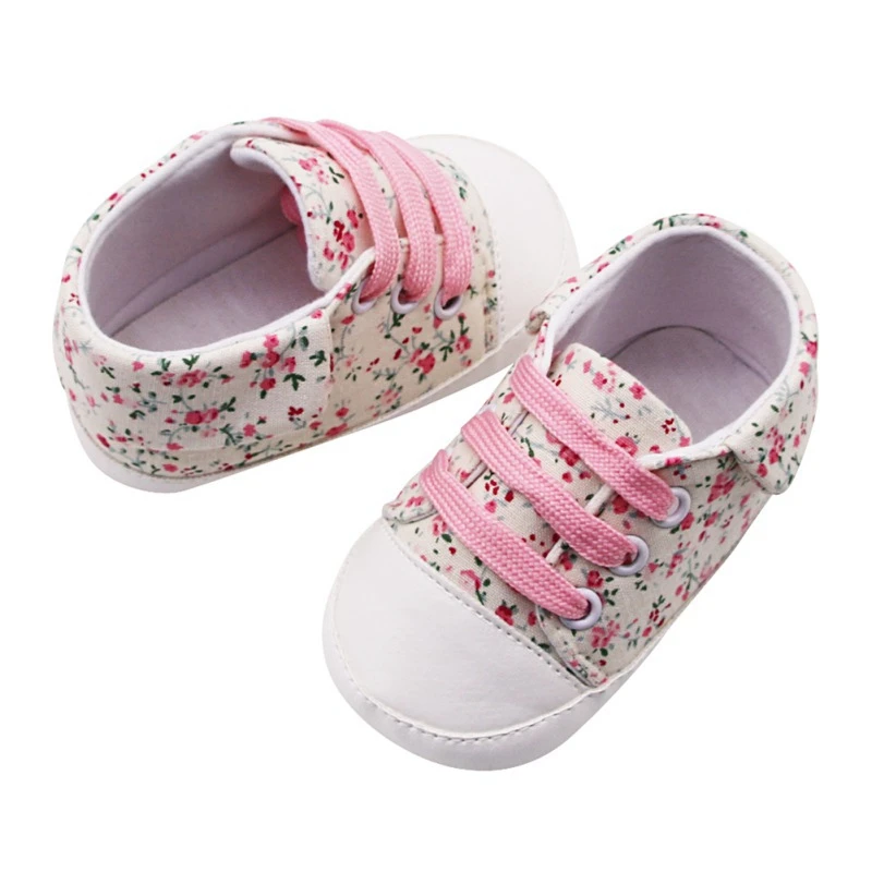 Тканевая обувь для новорожденных девочек; кроссовки с цветочным принтом для малышей; повседневные мягкие удобные кроссовки на шнуровке для малышей; 0-18 месяцев