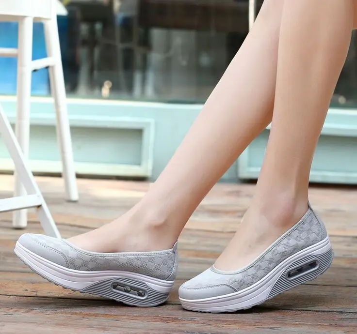 Повседневная дышащая парусиновая обувь на танкетке с кружевом Chaussure Femme женская