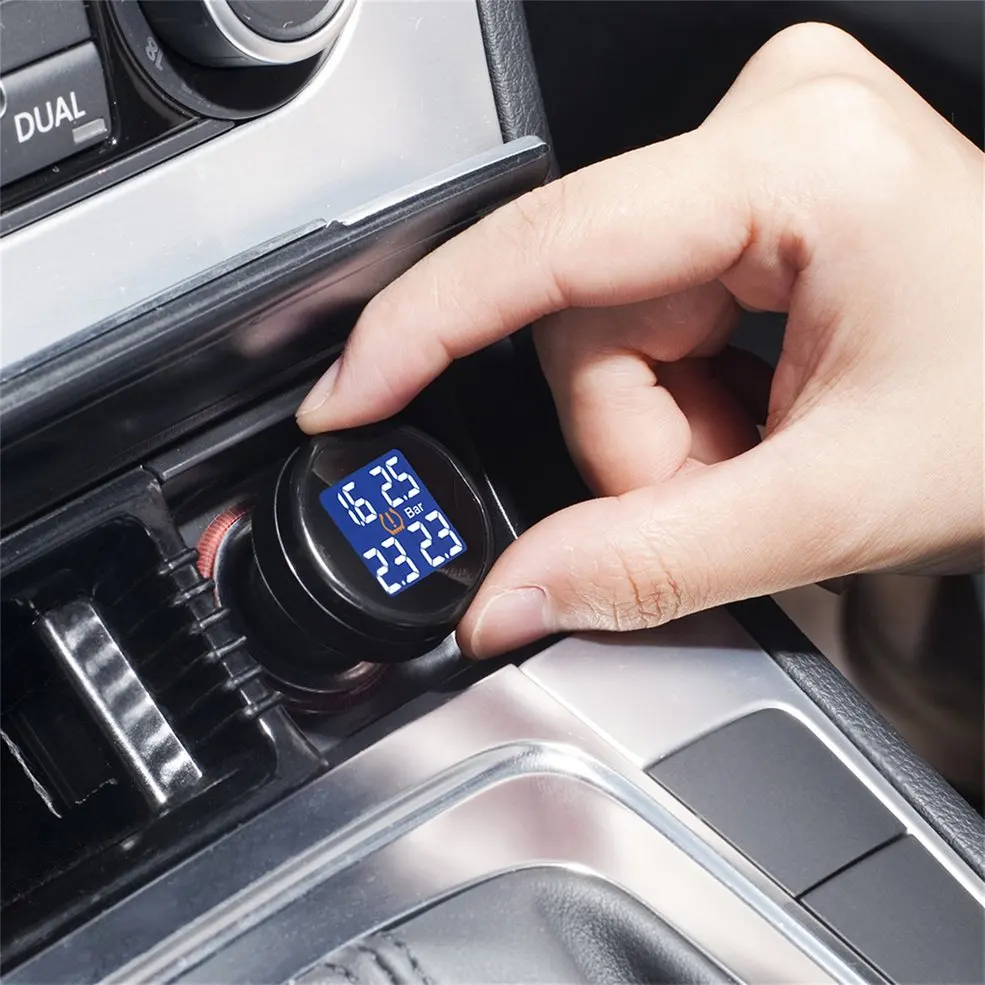 

Steelmate TP-74P Professional Tire Pressure Monitor System LCD Display Cigarette Plug Charger Tire Pressure Monitor