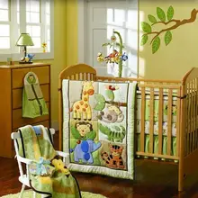 Комплект постельного белья из 4 предметов для маленьких девочек, детская кроватка, одеяло с рисунком льва, жирафа, бампер, милое постельное белье для новорожденных