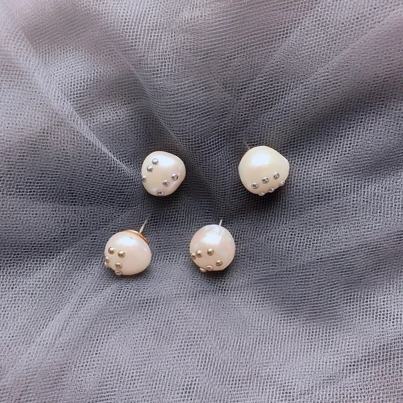 

Korean Irregular Pearl Stud Earrings For Women 2019 New Simple Small Earring Handmade Trendy Jewelry Bijoux