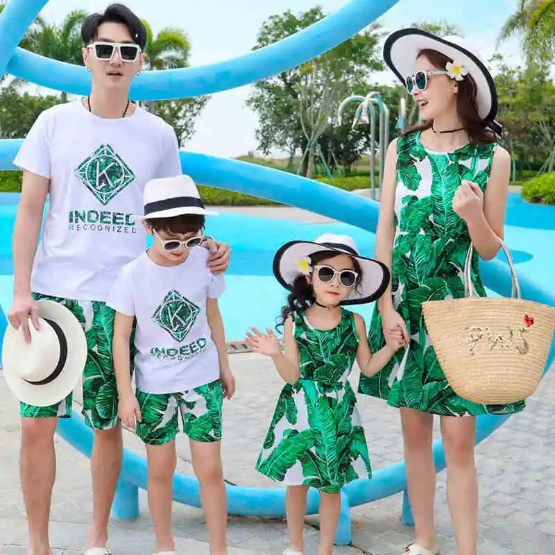2019 Real Fam&iacute;lia Roupas Combinando Vestido de M&atilde;e e Filha Pai E Filho T-shirt Set Crian&ccedil;as Ver&atilde;o Ternos M&atilde;e Praia