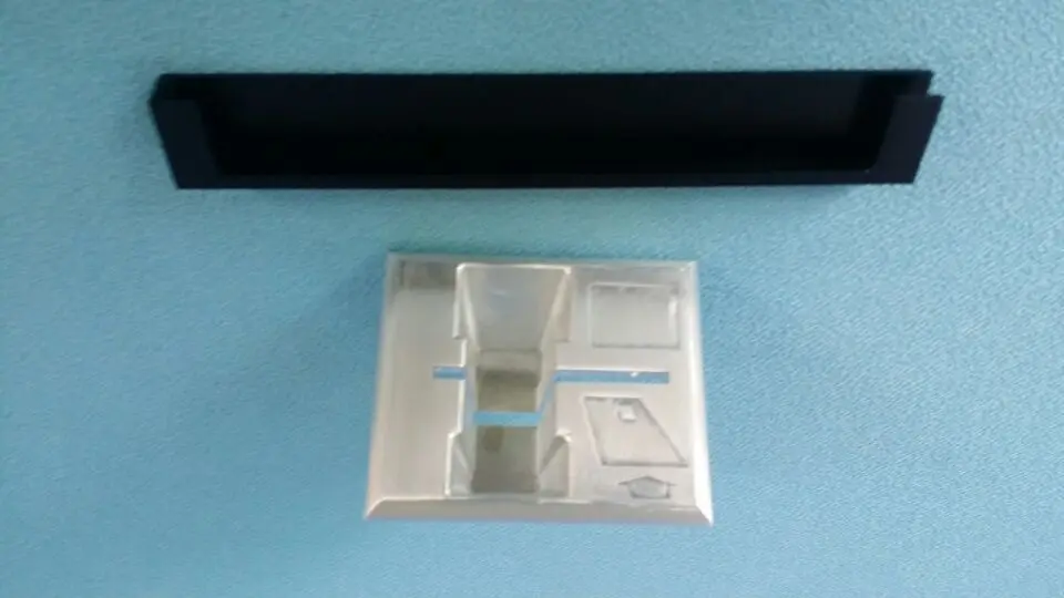 

Hot Sale Esso Bezel with Black Panel Esso ATM Bezel Bezel Esso ATM Parts Free Shipping