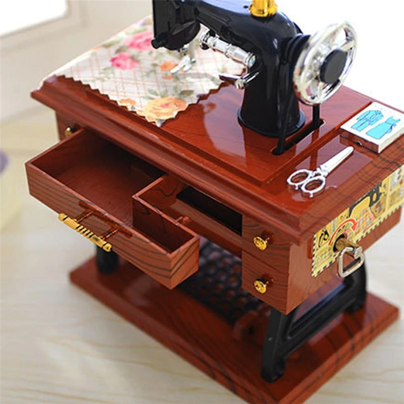  Vintage Music Box Mini Sewing Machine Style Mechanical Birthday Gift Table Decor 2018 fashion Hot sale good quality C0224      12