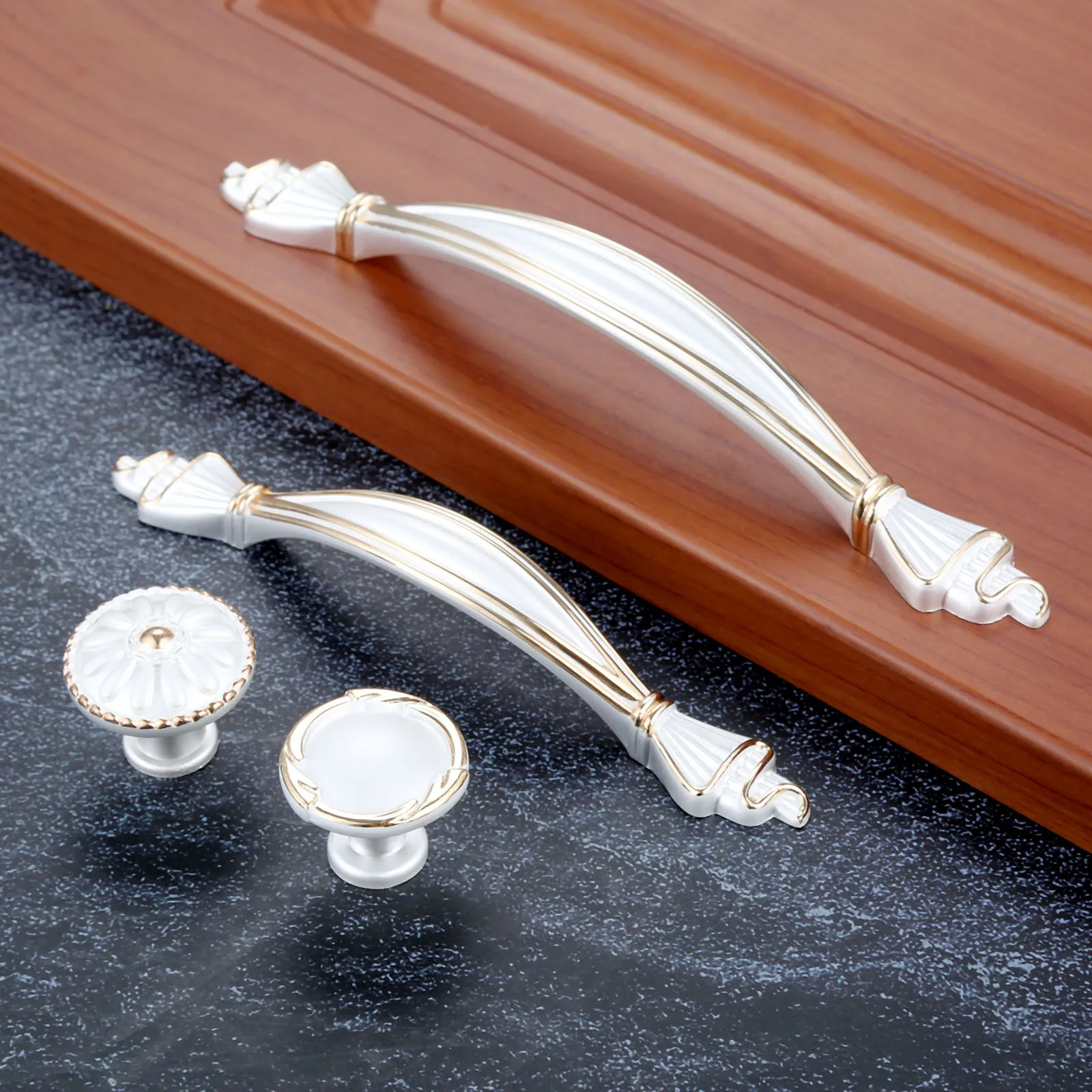 

Cabinet Handles Kitchen Door Handles Furniture Handles Ivory White European Style Hardware 96/128mm