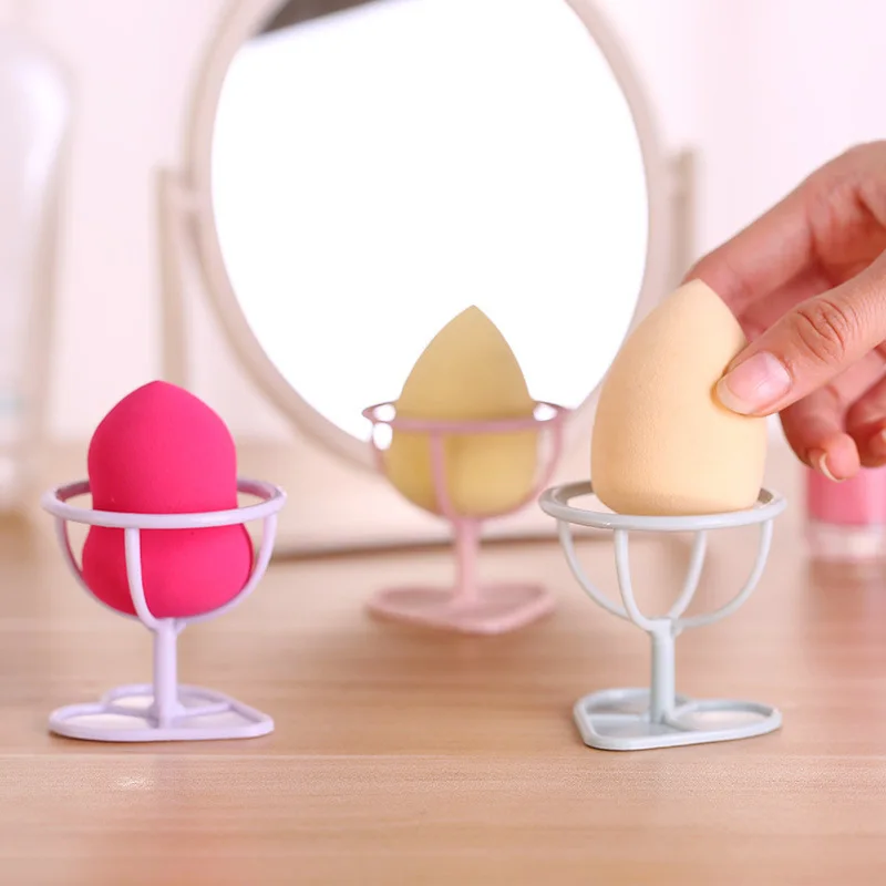 

Boxi 1PC New Makeup Sponge Holder Organizer Puff Bracket Box Egg Powder Make Up Storage Bracket Dryer Beauty Shelf Tool 2019