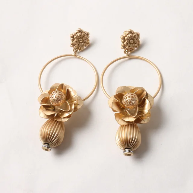 Europe And The United States Exaggerated Ms Asian Gold Earrings Europe And The United States Exaggerated Ms Asian Gold Earrings Hollow Flowers Retro Fashion Temperament