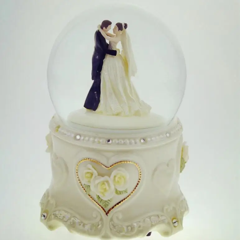 WBY 715++++Ceramic three-dimensional carved crystal music box Valentine's Day gift wedding song | Дом и сад