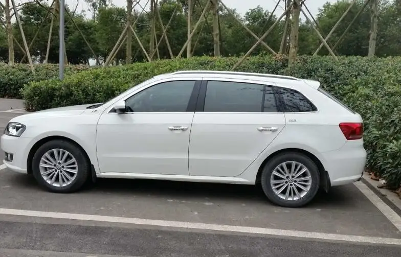 عالية الجودة الفضة نمط الجانب الألومنيوم سقف الرف السكك الحديدية بار ل volkswagen vw غران lavida 2013-2017 عالية الجودة الفضة نمط الجانب الألومنيوم سقف الرف السكك الحديدية بار ل volkswagen vw غران lavida 2013-2017