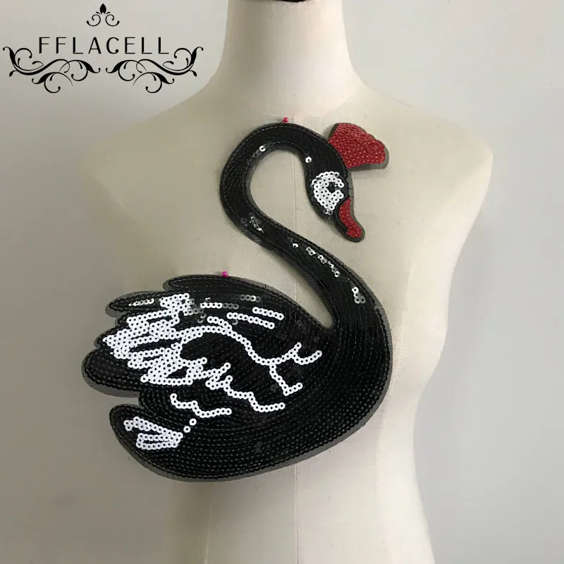 

FFLACELL Hand made crystal patches black swan badge Sequins applique 25*21cm Sequins embroidery patches for clothing