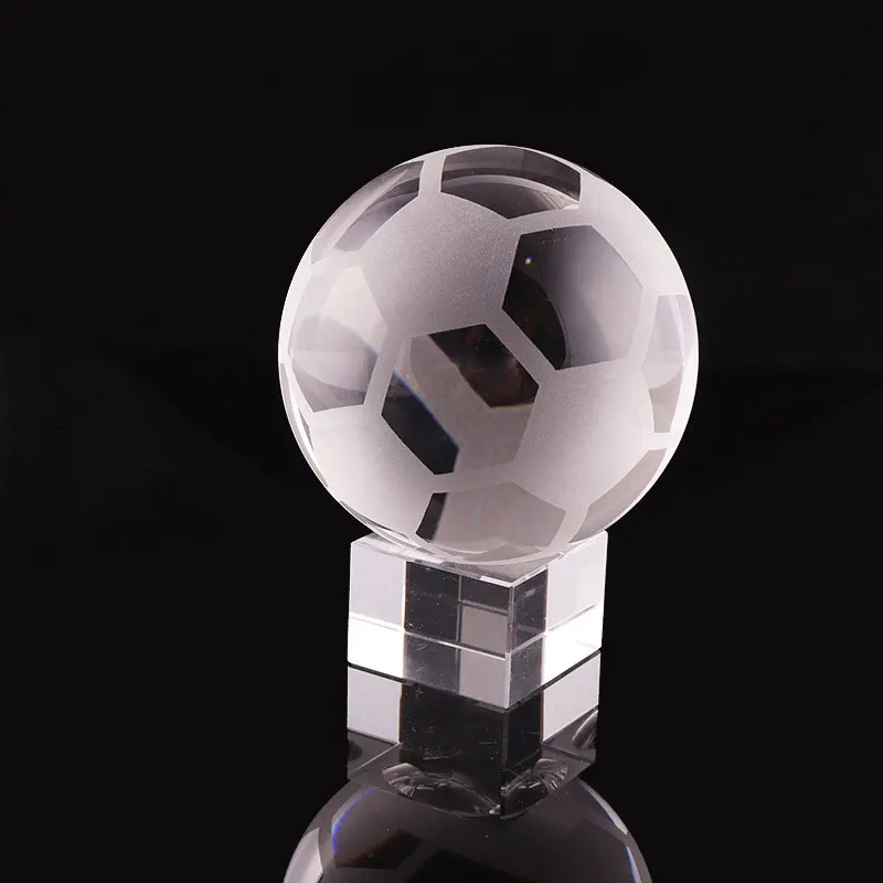 football /30/40 мм Хрустальный шар пресс-папье в форме Стекло Футбол Баскетбол земли Galaxy миниатюры изделия фэн-шуй для подарков домашний декор - Цвет: football