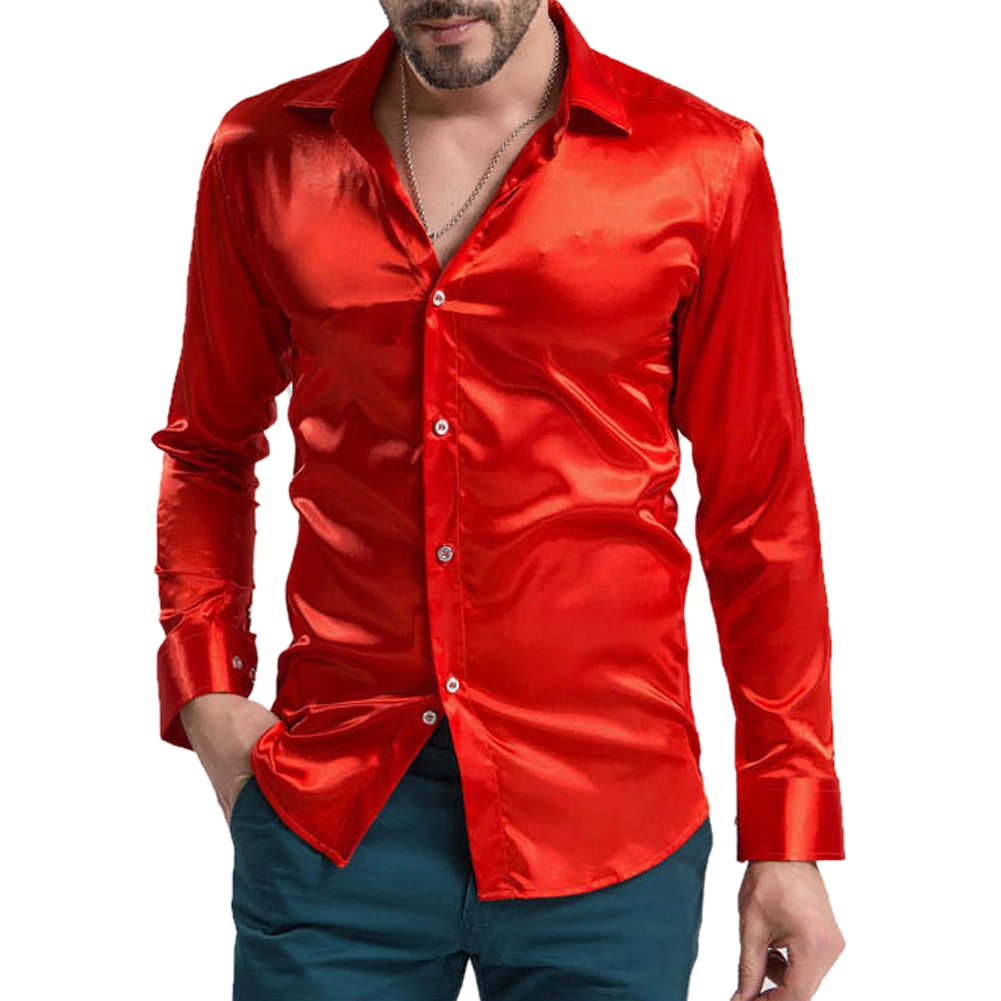 Красная мужская форма. Рубашка мужская красная. Красная шелковая рубашка мужская. Красная атласная рубашка мужская. Мужчина в яркой рубашке.