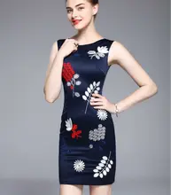 Women Dress Vintage Flower Embroidery O-Neck Sleeveless Sheath Work Dresses D0417