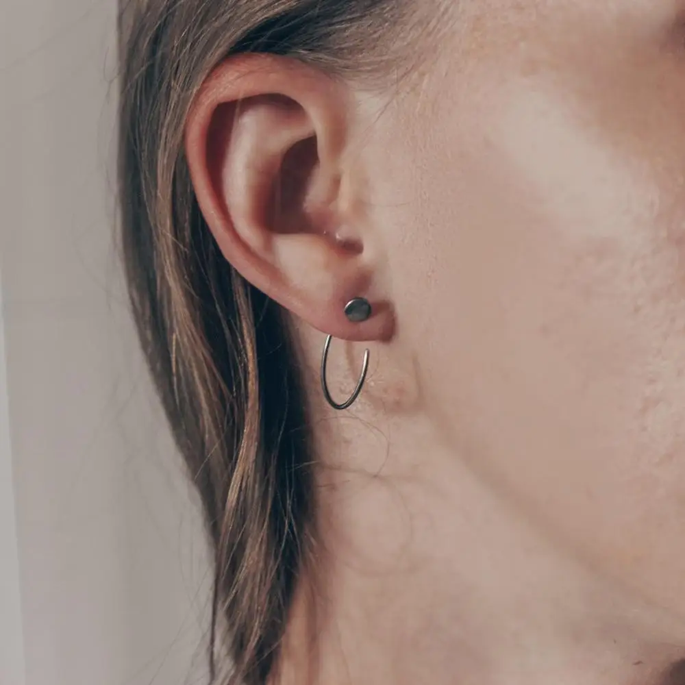 

Laramoi 925 Sterling Silver Gold Plated Hoop Pierced Earrings for Women Simple Round Circle Minimalist Design Gifts for Girls