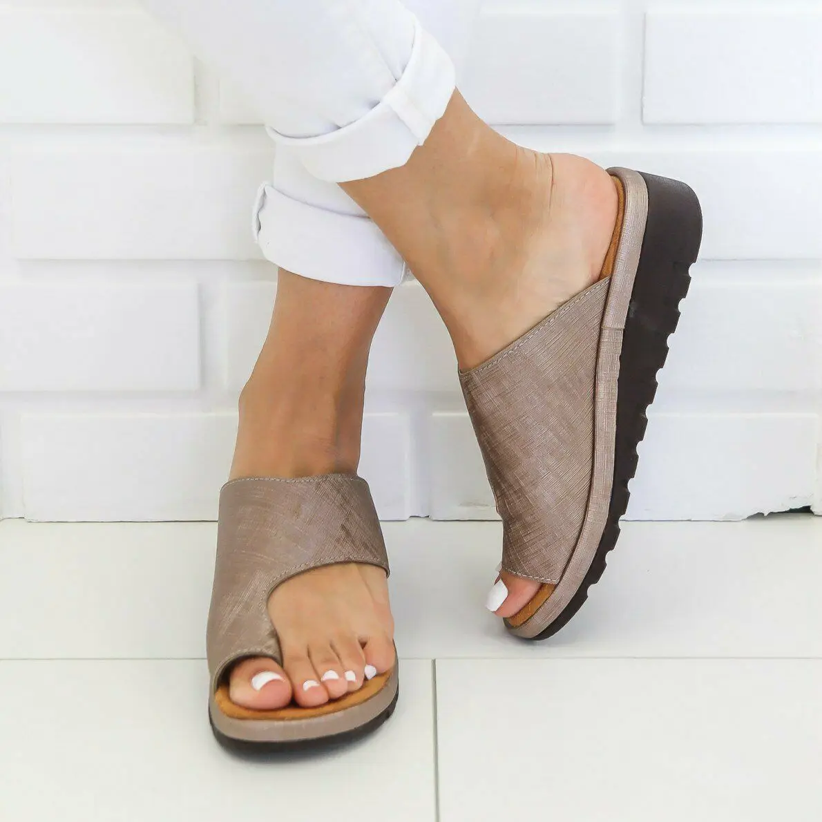 Women PU Leather Sandals Flip Flops Woman Shoes Platform Flat Sole Casual Orthopedic Bunion Corrector Ladies Foot Correction - Color: Khaki