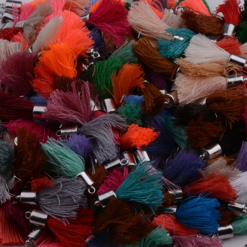 Разноцветные маленькие текстильные кисти с имитацией металла серебряной крышкой 3 см 200 шт(заказ может выбрать 10 цветов