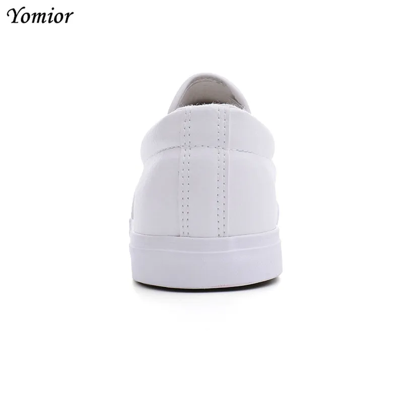 Yomior/мужские кроссовки; дышащая повседневная обувь; модные Лоферы без шнуровки на плоской подошве; Студенческая белая кожаная обувь; обувь под вечернее платье