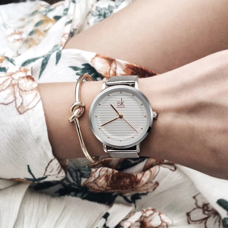 Kopen Shengke Luxe Mode Vrouwen Creatieve Stijl Horloges Merk Crystal Armband Horloge Voor Vrouw Sieraden