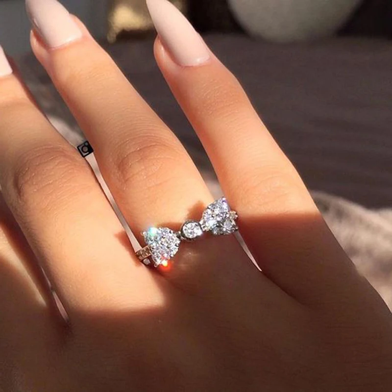 

Utimtree Trendy Women White Gold Color Bowtie Rings Jewelry AAA Cubic Zirconia Wedding Band Ring For Female Bague Femme Bijoux