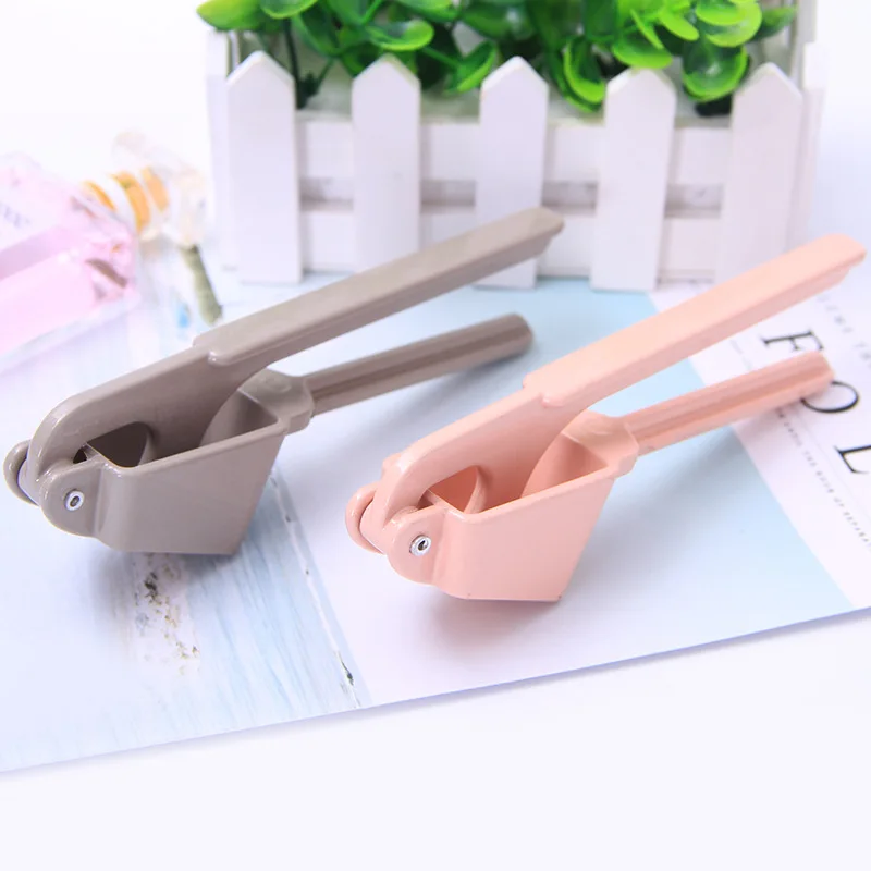 

1PC Garlic Presses Aluminium Alloy Garlic Presses Squeeze Tool Fruit Vegetable Tools Cooking Kitchen Accessories Random LF 264