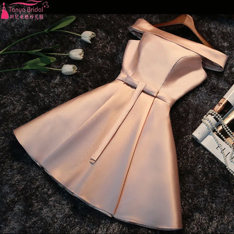 

Mini/Short Bridesmaid Dress Champagne Cheap Off-Shoulder Lace Up Wedding guest Dress Dynamic Dress African Bridesmaid Gown Z1235