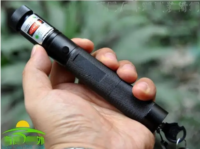 SDLaser 301 5 mW عالية الطاقة 532nm الأخضر 650nm الأحمر 405nm الأرجواني مؤشر ليزر القلم زوومابلي الليزر SDLaser 301 5 mW عالية الطاقة 532nm الأخضر 650nm الأحمر 405nm الأرجواني مؤشر ليزر القلم زوومابلي الليزر