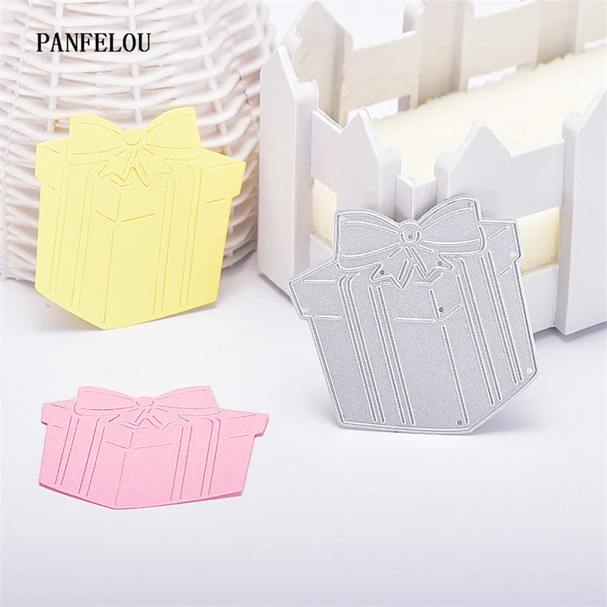 

PANFELOU Metal craft Gift box paper die cutting dies for Scrapbooking/DIY Christmas Halloween Greeting cards