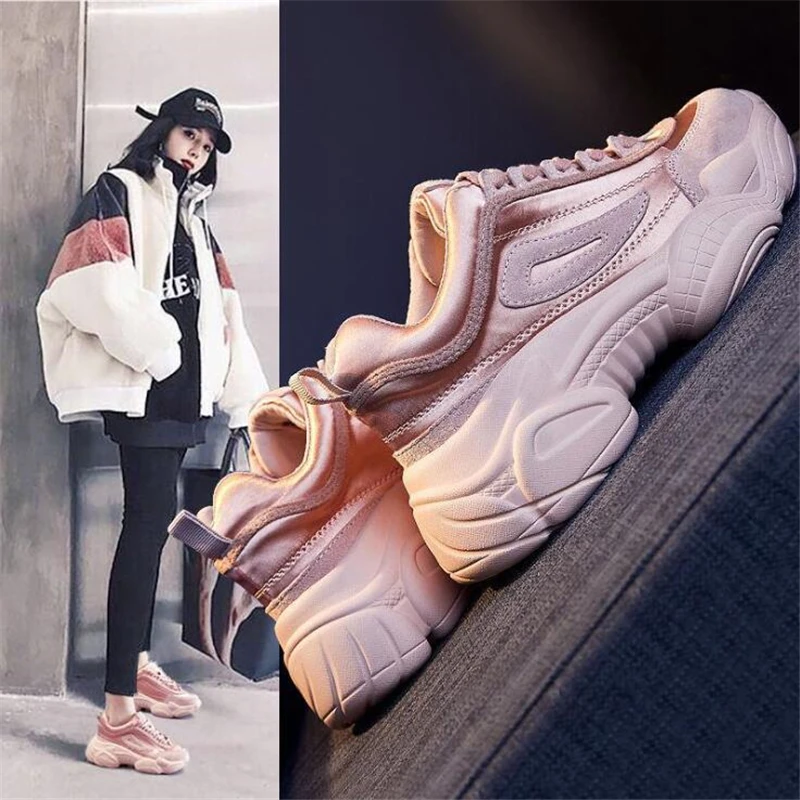 

Spring 2019 Female New Casual Sporte Fashion Kind of Super-hot Korean Version Baitao Thick Bottom Leisure Designer shoes 823