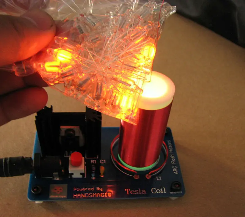 Mini Tesla Coil Plasma Music Speaker Kit Science Toy Physical Electronic DIY 