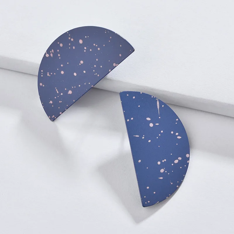 

HUIDANG Fashion Jewelry Simple Basic Design Semi Circle Metal Painted Coating Stud Earrings for Girls