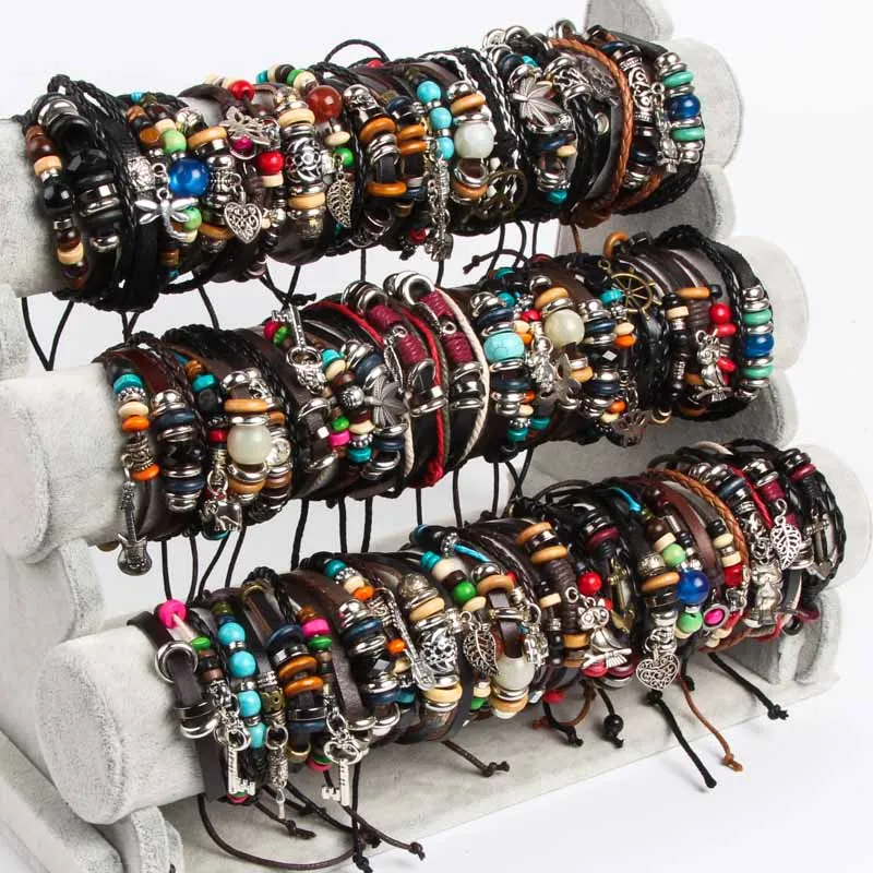 

Wholesale bulk 50 pieces / batch mixed style metal leather retro bracelet men and women suitable for simple versatile jewelry