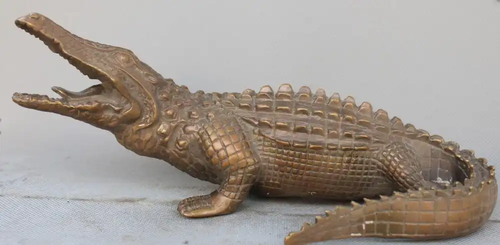 10 China Bronze Buaya Lacoste Alligator Gator Reptil Kadal Hewan