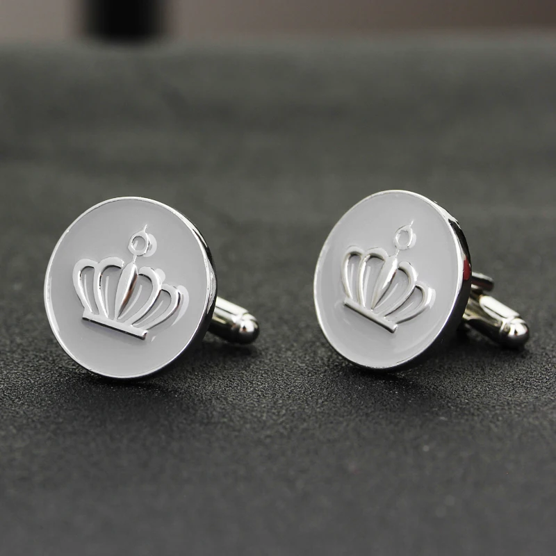 Incoronazione Di Carlo III: Quanto Valgono La Corona E I Gioielli Reali - Foto 8