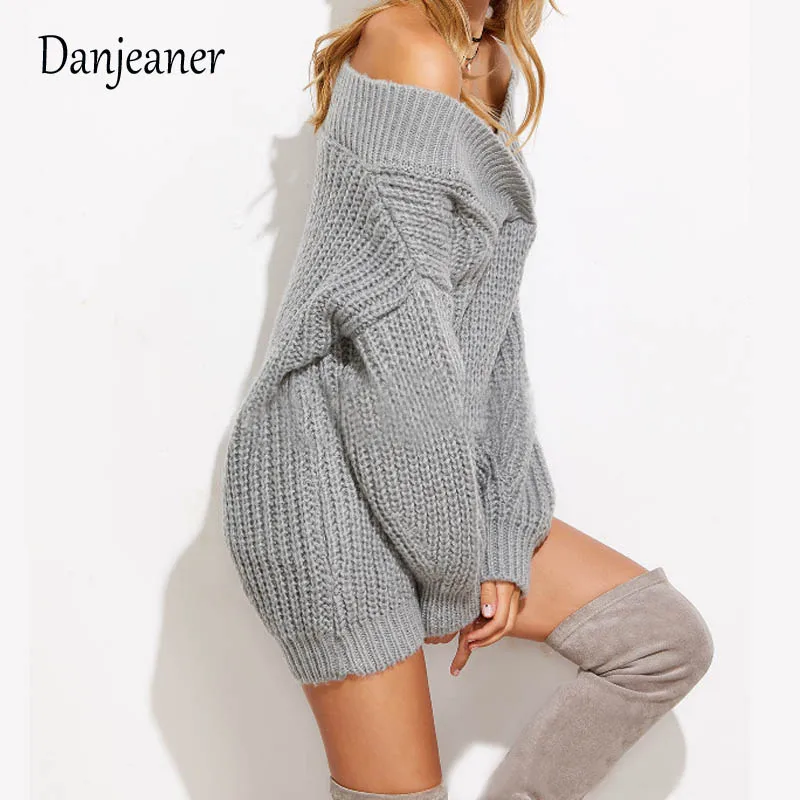

2017 European and American explosions fall / winter new personality deep v shoulder loose solid color thickened sweater women