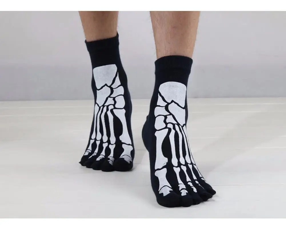 Image Punk Rock Mens 5 Toe Socks Fashion Skull Design Hip Hop Cotton Sock Man Boy Casual Sports Socks C1