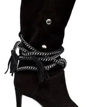 Бежевые и черные замшевые сапоги средней высоты с цепочками на шнурках Открытые тисненые выходные туфли на высоких каблуках Новые летние поступления сезона г