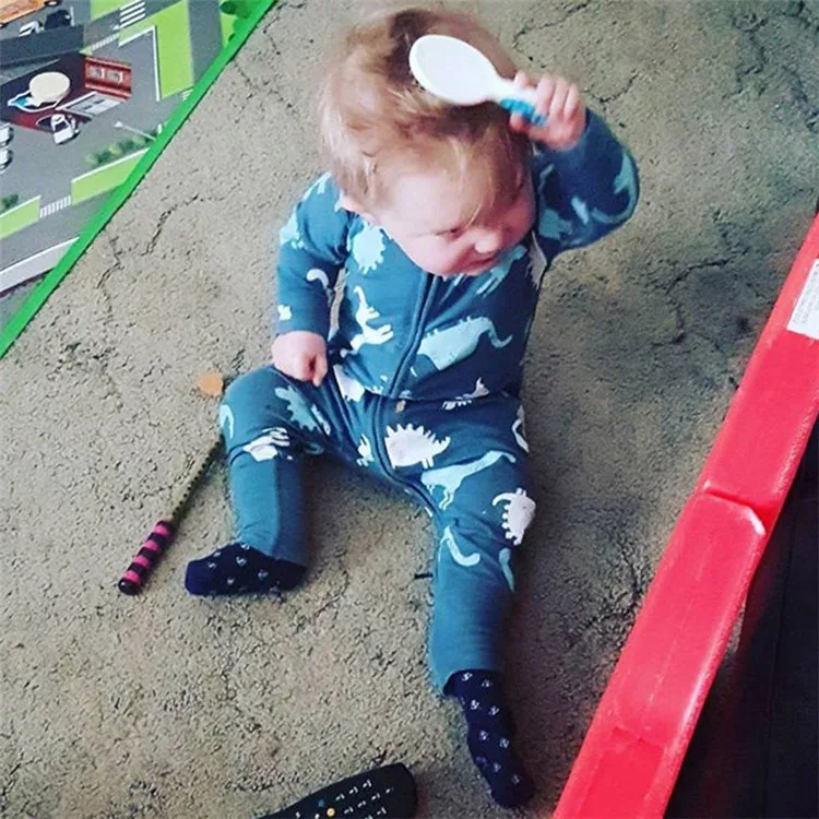 حكايات 2017 مولود جديد ملابس الأطفال الذكور طفل الربيع والخريف ديناصور بأكمام طويلة زيبر الرضع حتى رومبير الملابس حكايات 2017 مولود جديد ملابس الأطفال الذكور طفل الربيع والخريف ديناصور بأكمام طويلة زيبر الرضع حتى رومبير الملابس