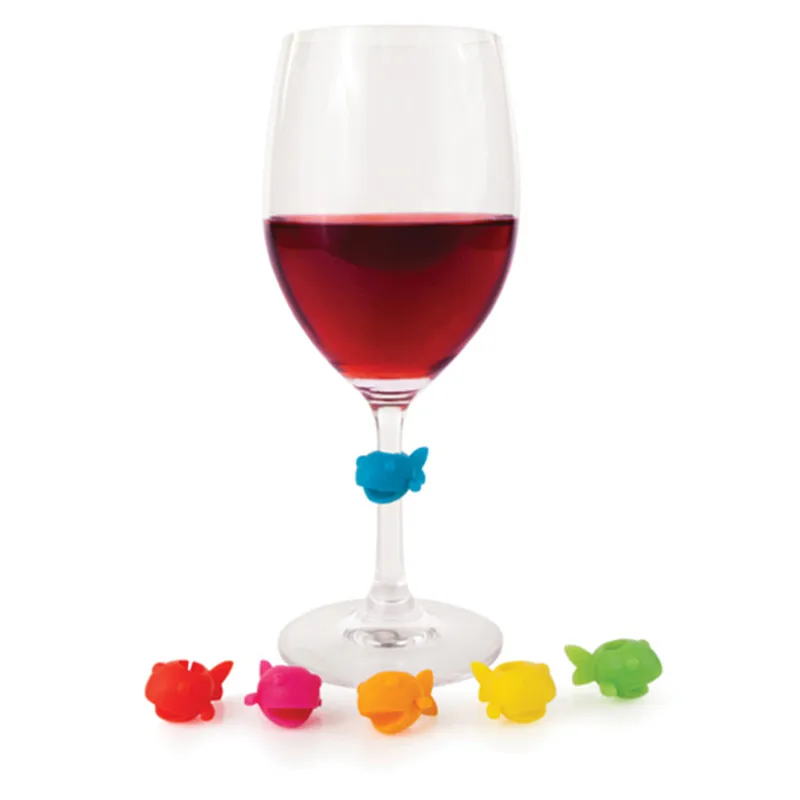 8pcs Silicone Guppy Fish Wine Charms glass markers for Stemware Glasses