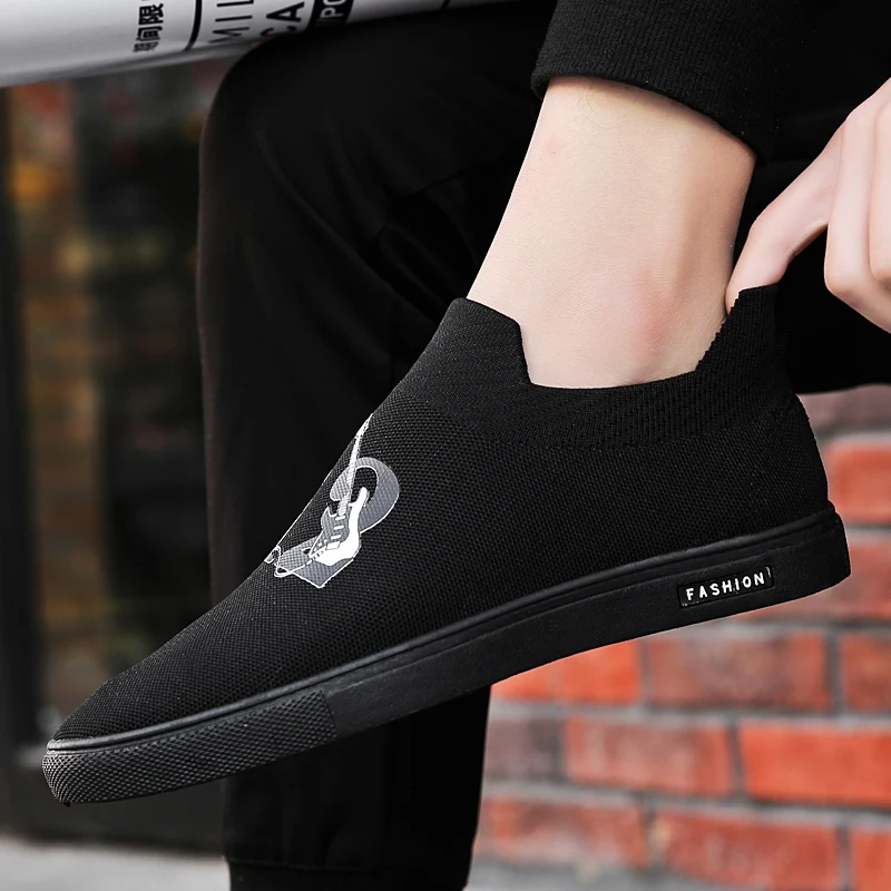 

2018 New Arrival Spring/autumn Hot Casual Flyknit Shoes Man Printing Soft Simple Light Loafers Shoes Size 39-44 Gray Black Red 1