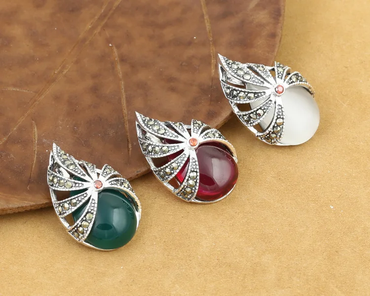 2694408911_2092824473