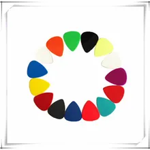 Топ Qutality пользовательский матовый нейлоновые медиаторы для гитары