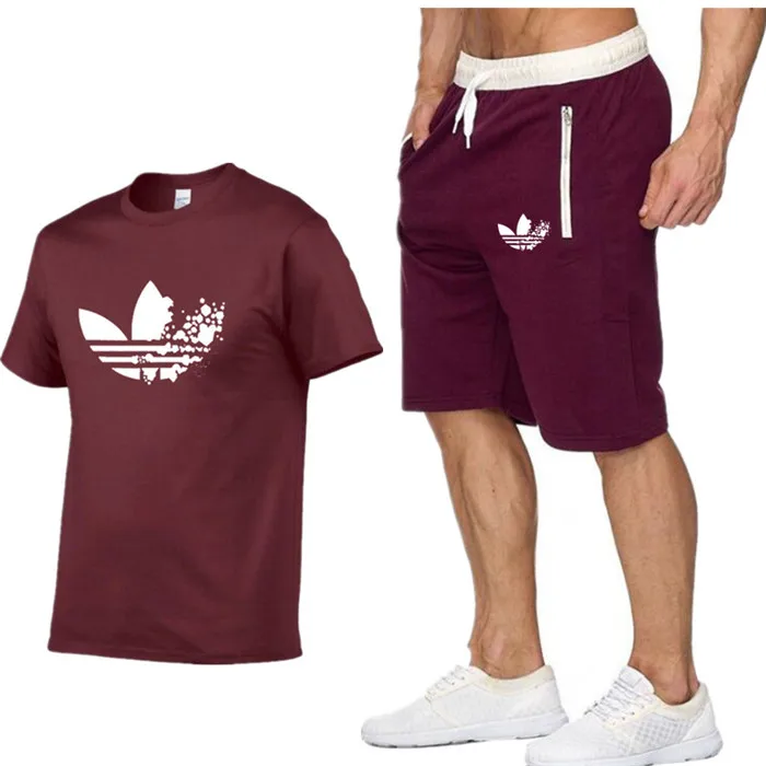 2019 New Men Fashion Two Pieces Sets T Shirts+Shorts Suit Men Summer Tops Tees Fashion Tshirt High Quality men clothing