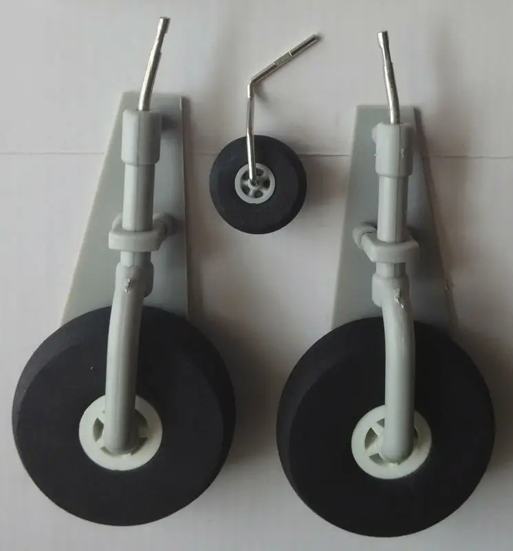 dynam-at6-landing-gear-set-1