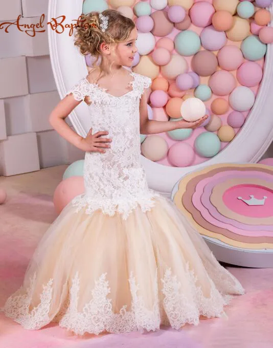 

Vintage Cap Sleeves Lace Tulle V-neck Flower Girl Dresses Mermaid Child champagne Beautiful communion gown for Country Wedding